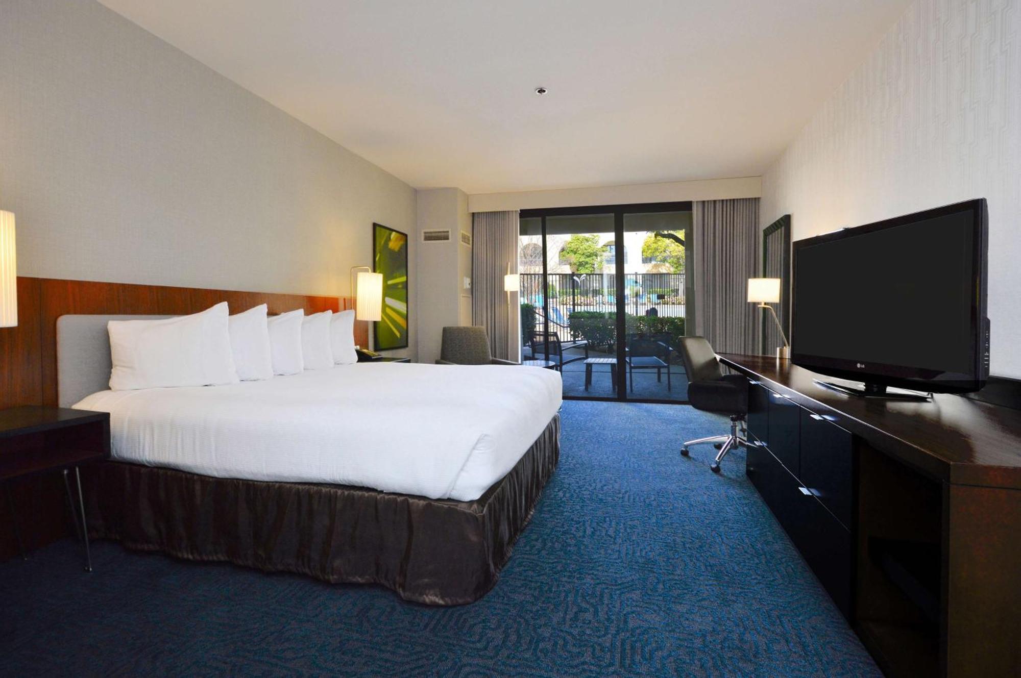 ดับเบิ้ลทรี บาย ฮิลตัน เนวาร์ค เฟรมอนต์ Hotel นวร์ก ภายนอก รูปภาพ