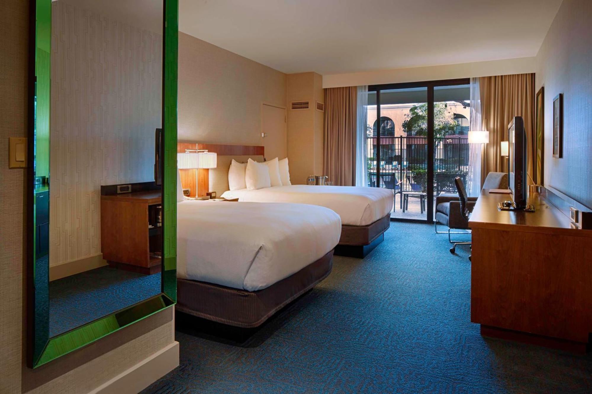 ดับเบิ้ลทรี บาย ฮิลตัน เนวาร์ค เฟรมอนต์ Hotel นวร์ก ภายนอก รูปภาพ